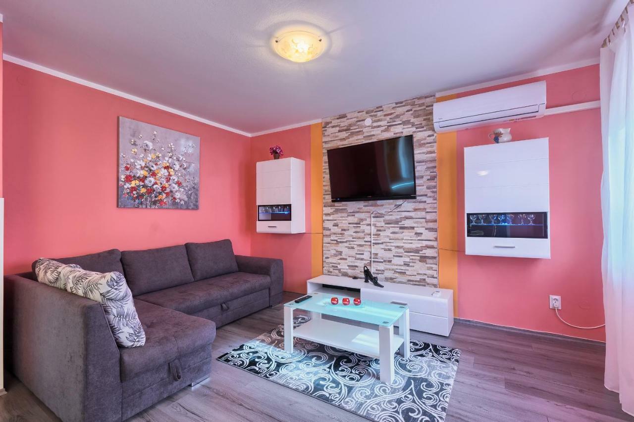Apartman Modry Πούλα Εξωτερικό φωτογραφία
